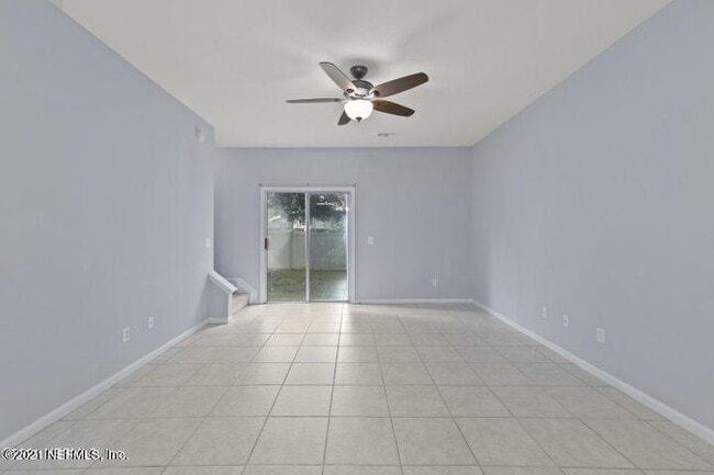 Building Photo - 631 Scrub Jay Dr