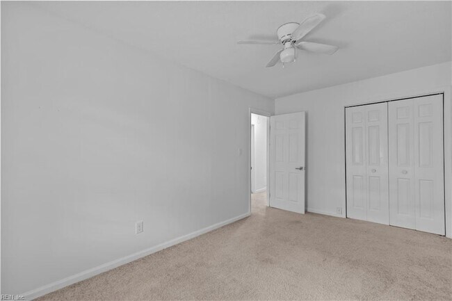 Building Photo - 570 Tenbee Ln