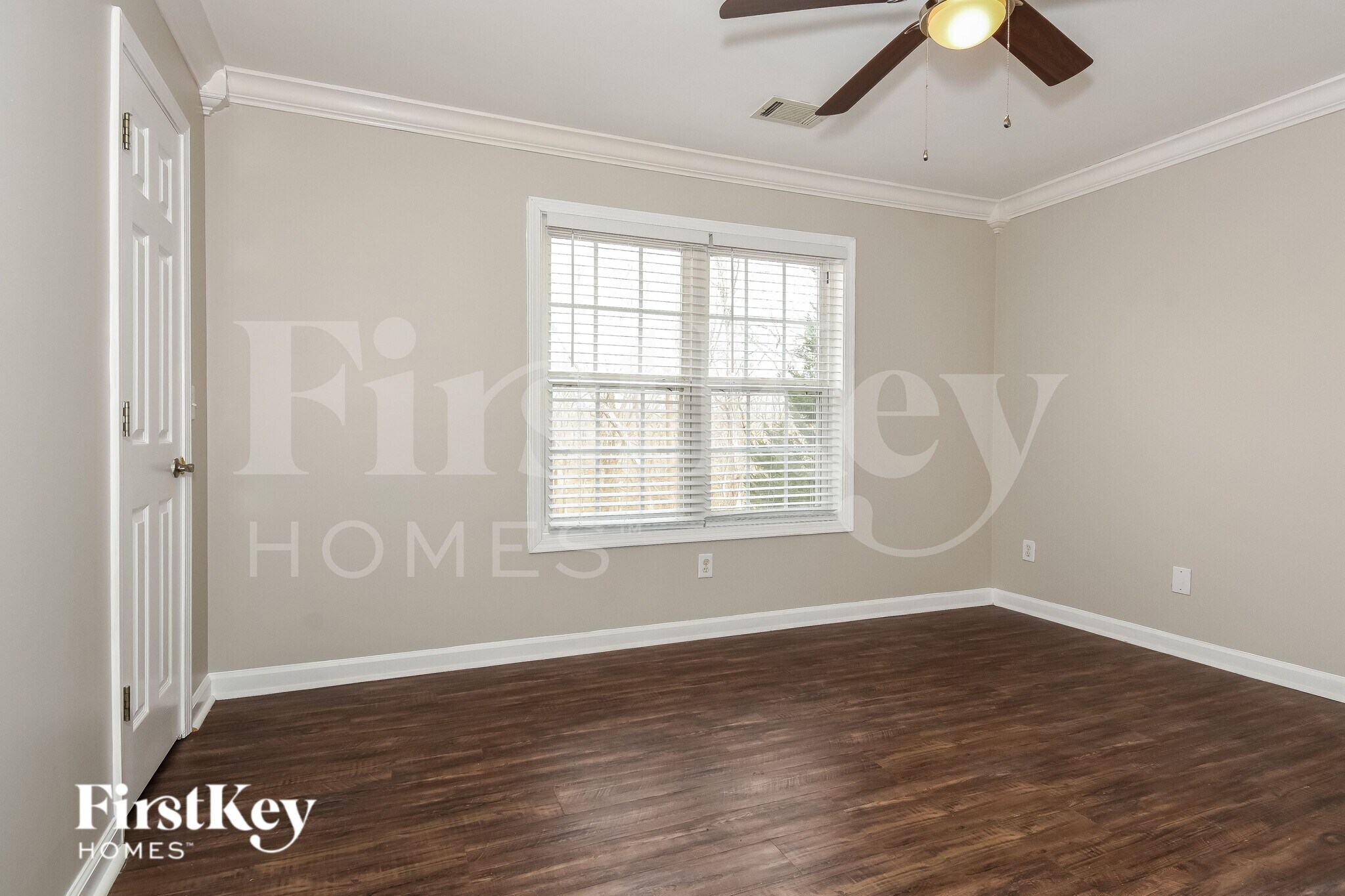 Building Photo - 47 Camelot Ct