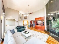 Building Photo - 287 E Fountain Blvd