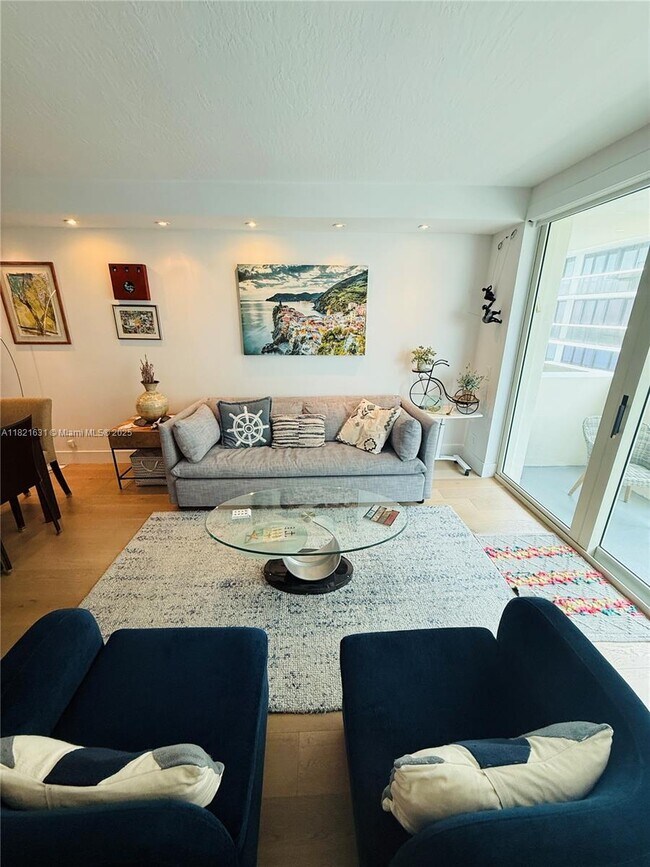 Building Photo - 9499 Collins Ave