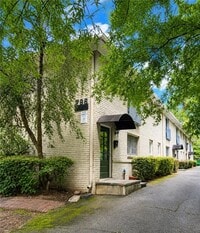 Building Photo - 798 St Charles Ave NE