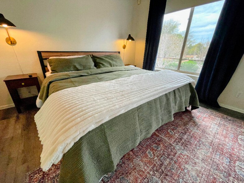 Building Photo - 8180 E Shea Blvd