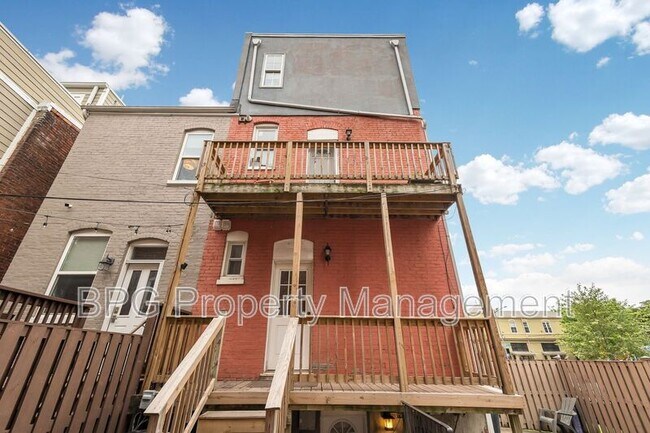 Building Photo - 1819 1st St NW