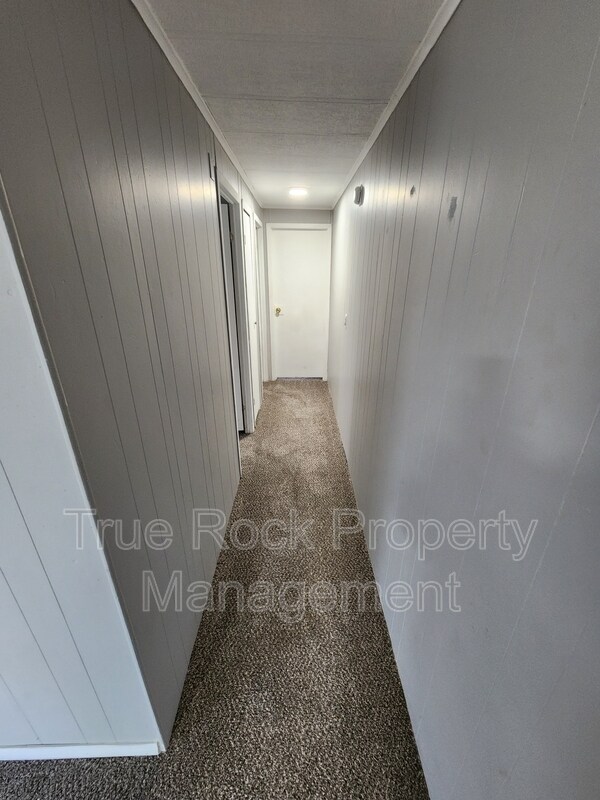 Building Photo - 10639 County Rd 3600