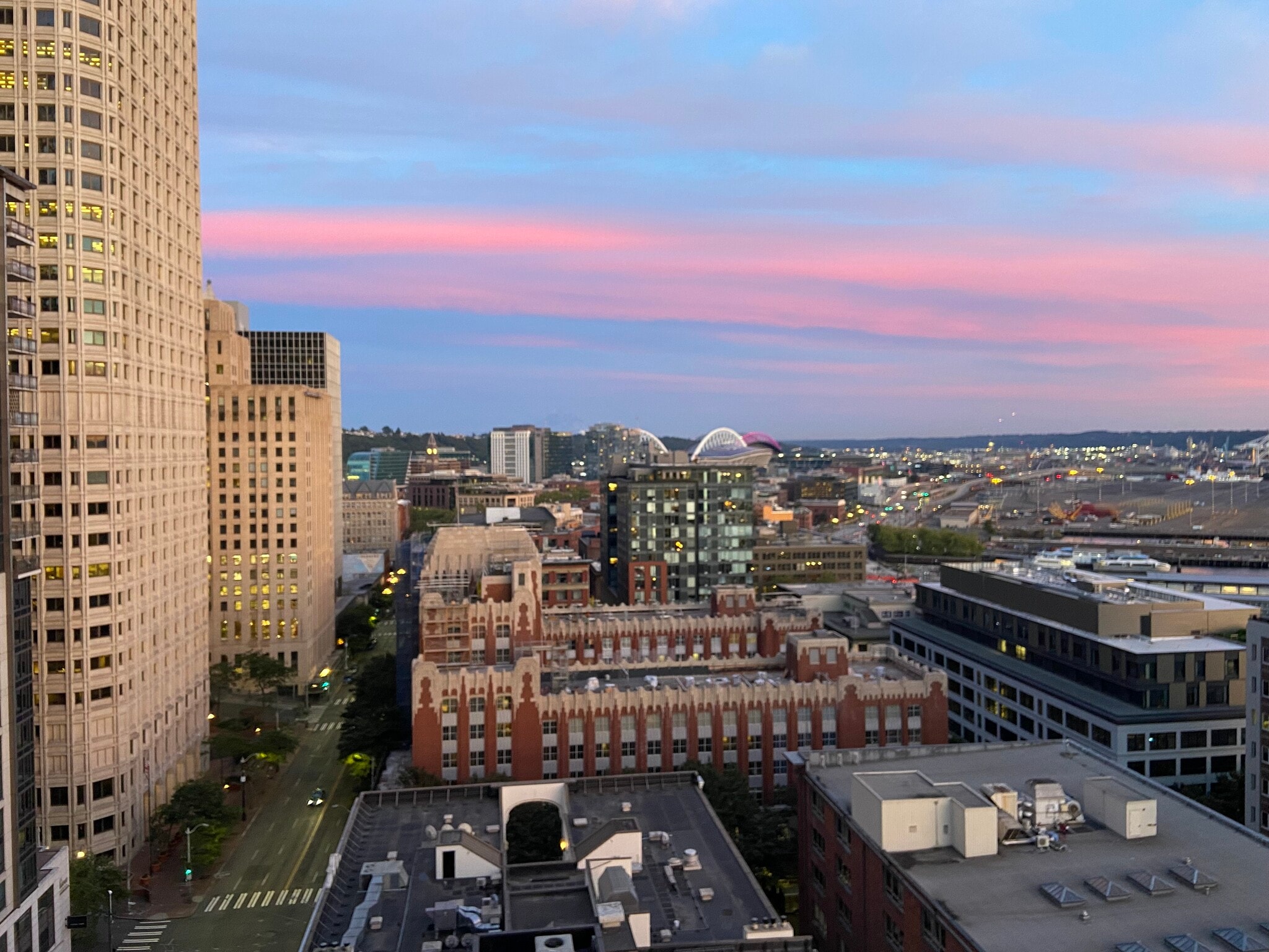 Building Photo - 1107 1st Ave