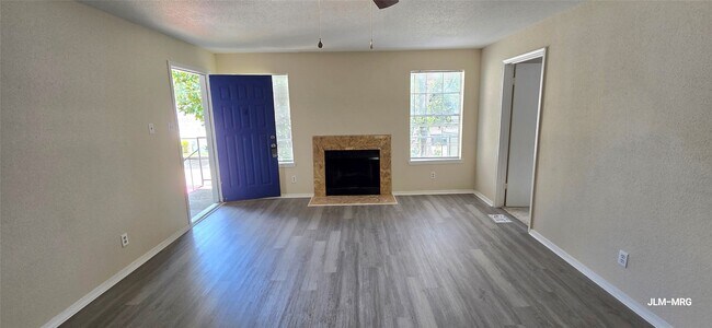 Building Photo - 9700 Leawood Blvd