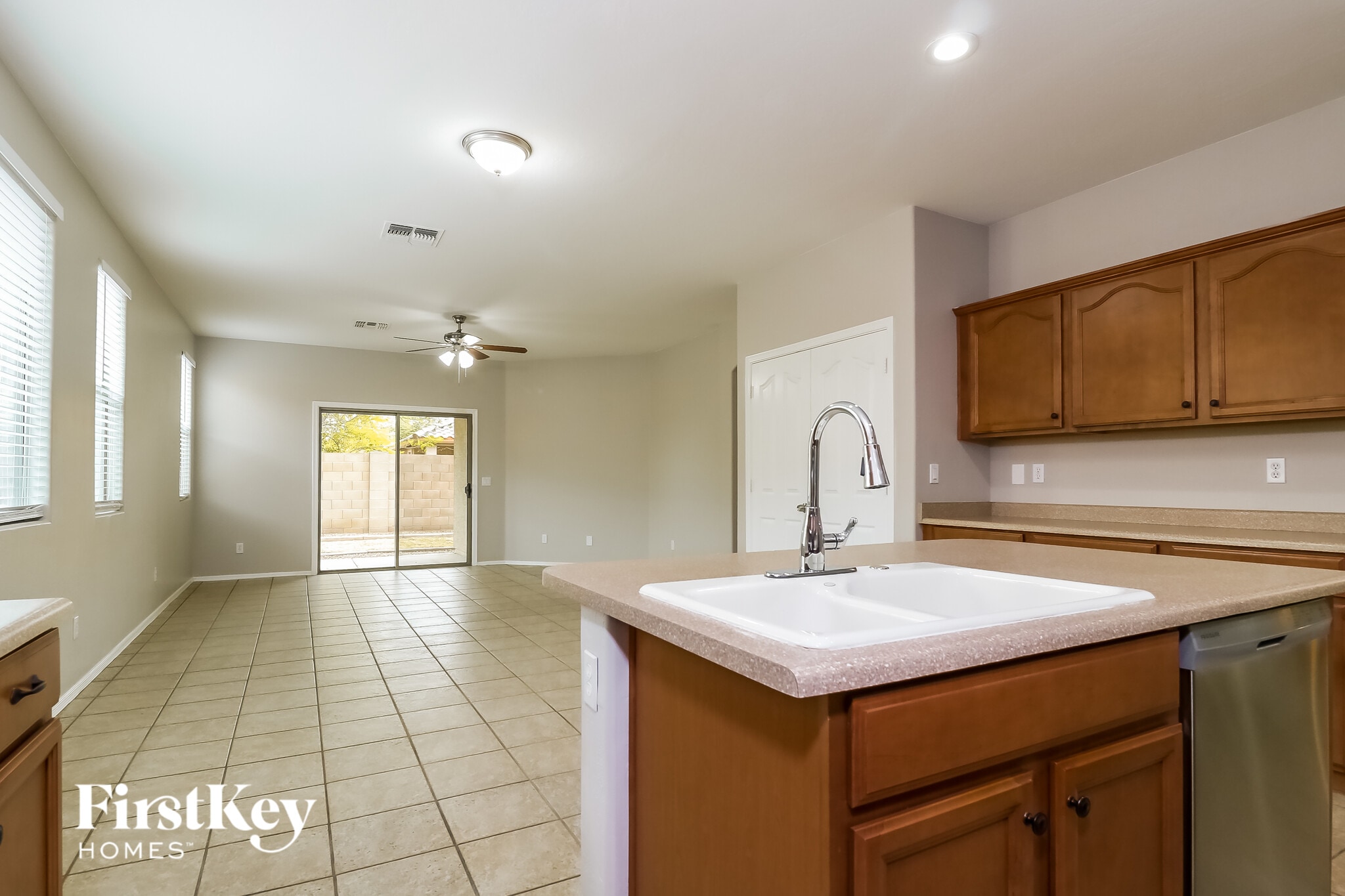 Building Photo - 15293 W Morning Glory St