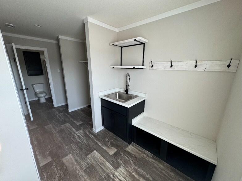 Building Photo - 238 Patriot Ln