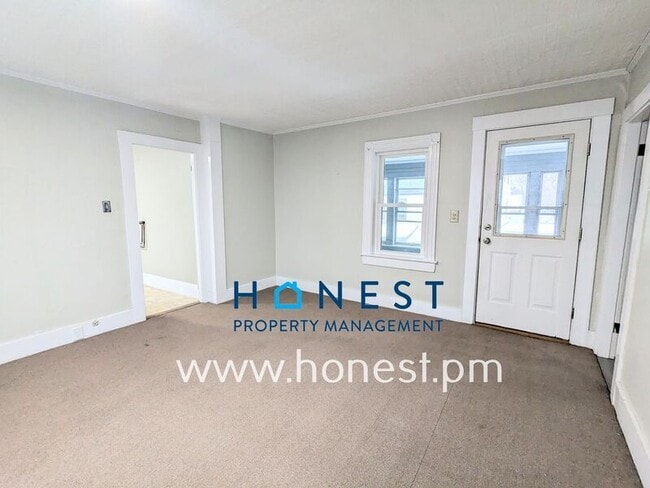 Building Photo - 34 Gage St