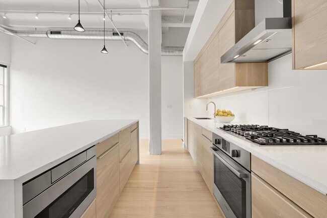 Building Photo - 1515 14th St NW