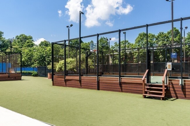 Building Photo - 44 Washington St