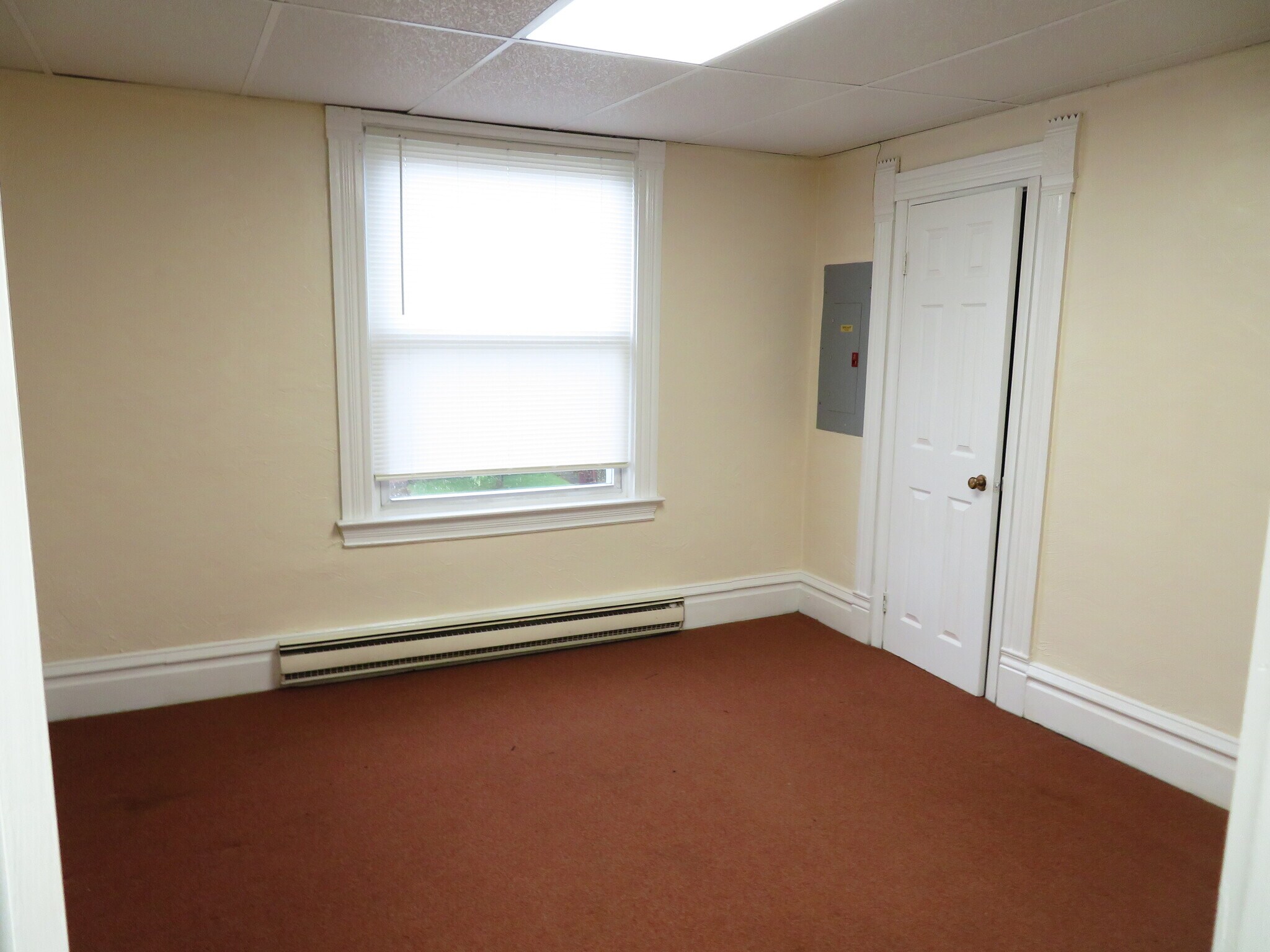 Building Photo - 327 W Brady St