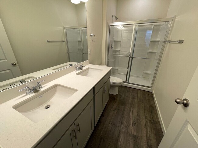 Building Photo - ADORABLE 3 BEDROOM HOME IN LORSON RANCH!!!...