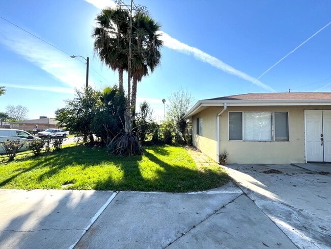 Building Photo - 4 bed, 3 bath in Loma Linda, CA!