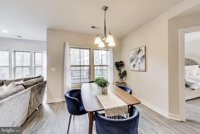 Building Photo - 10020 Ruffian Wy