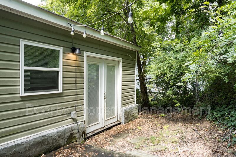 Building Photo - 3780 Granada Dr
