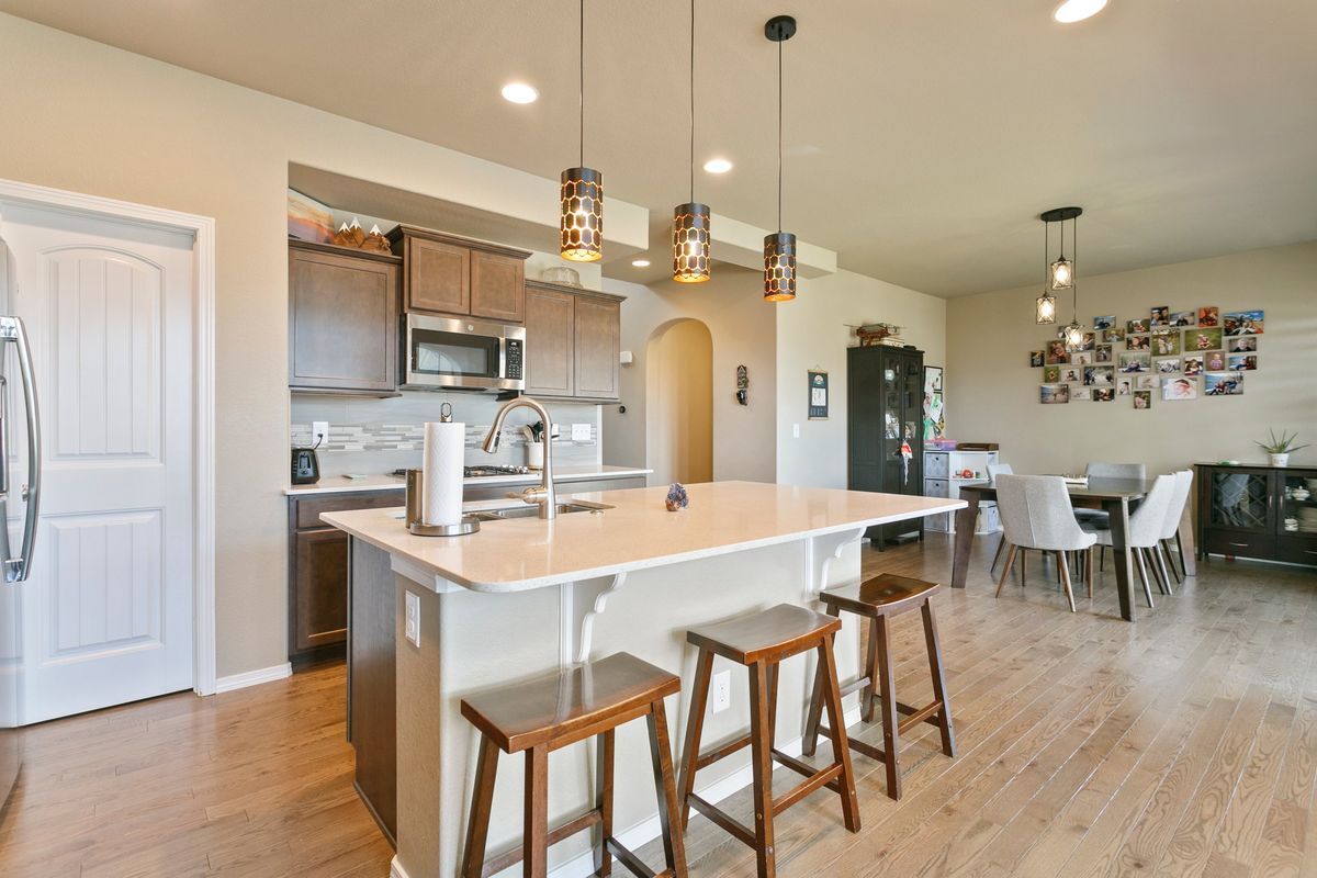 Building Photo - 5775 Thurber Dr