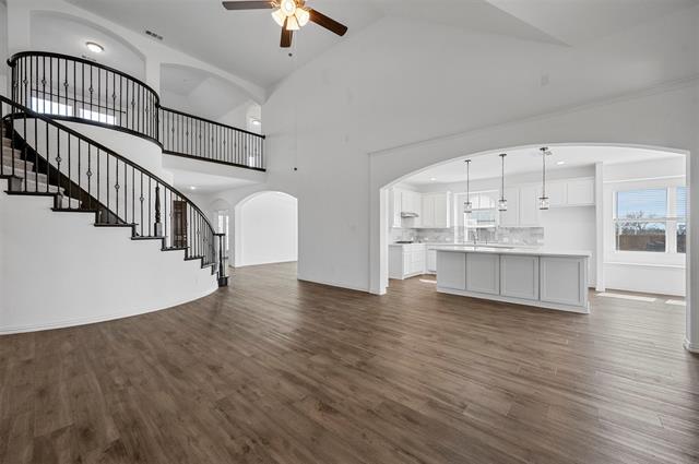 Building Photo - 809 Blue Heron Dr