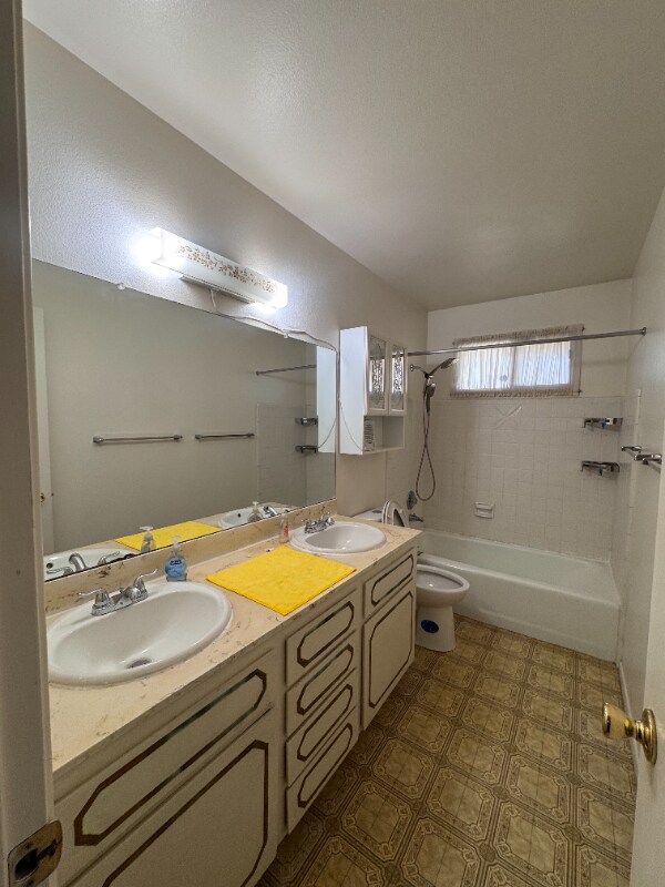 Building Photo - 4214 W Frier Dr