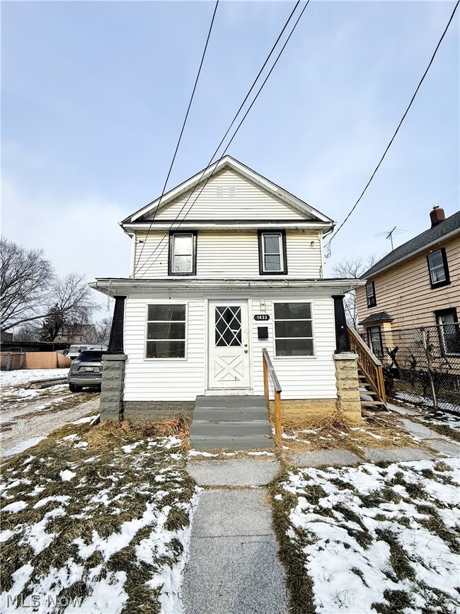 Building Photo - 1432 Kenmore Blvd