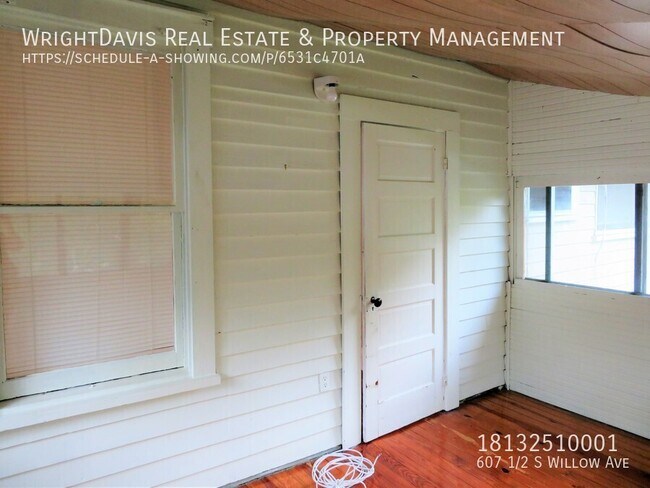 Building Photo - 607 1/2 S Willow Ave-