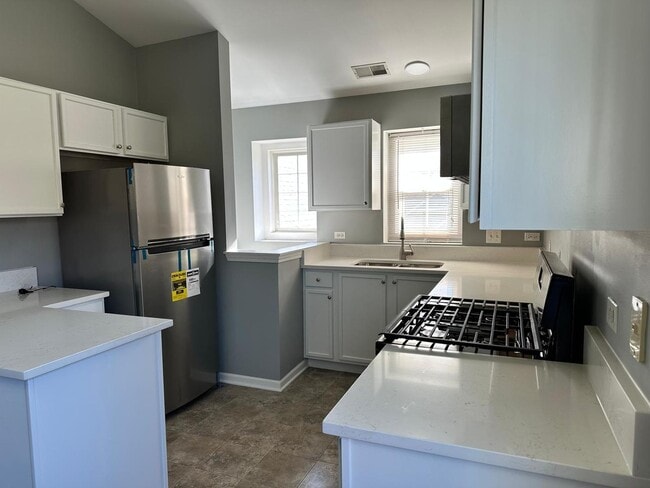 Building Photo - 2211 Waterleaf Ct