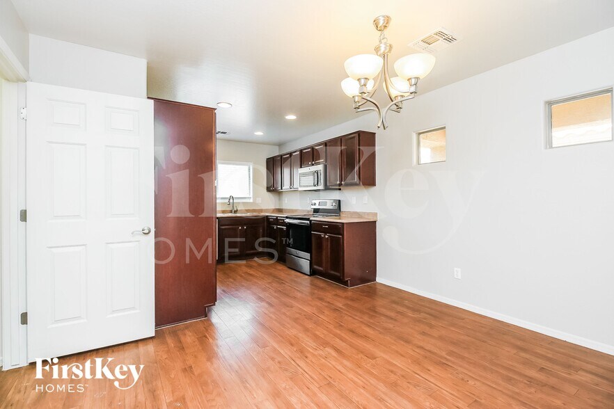 Building Photo - 3398 E Desert Moon Trail