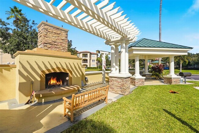 Building Photo - 8180 Boat Hook Loop