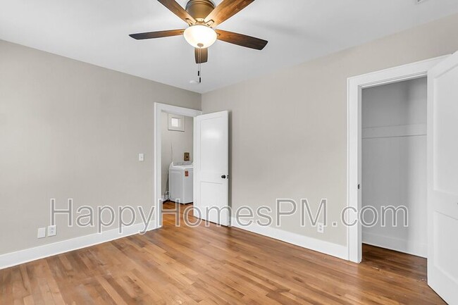 Building Photo - 2308 Aintree Ave