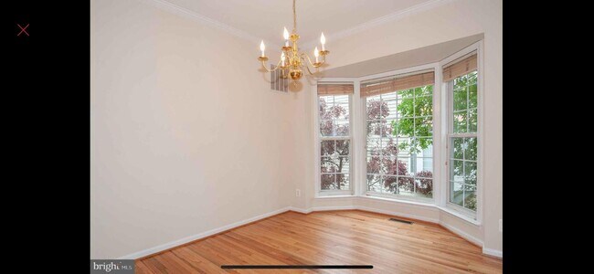 Building Photo - 5448 Summer Leaf Ln