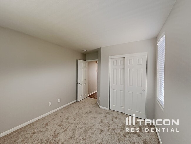 Building Photo - 8424 Quarentina Ave