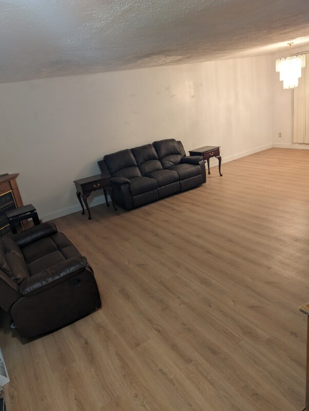 Building Photo - 205 Beachwood Dr