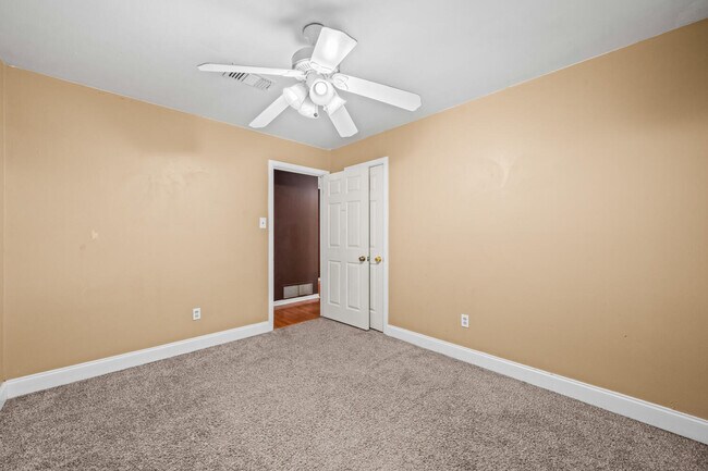 Building Photo - 3423 56th St