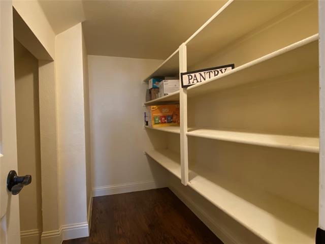 Building Photo - 2425 Lynbridge Dr