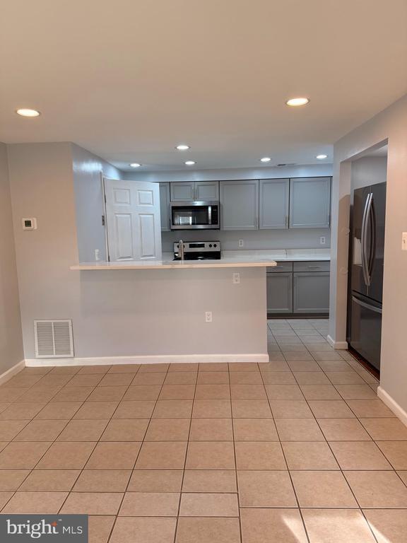 Building Photo - 4303 Pembrook Village Dr