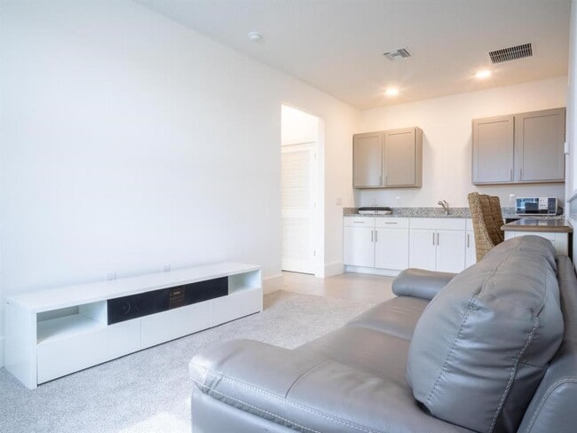 Building Photo - 12506 Westhaven Oak Dr