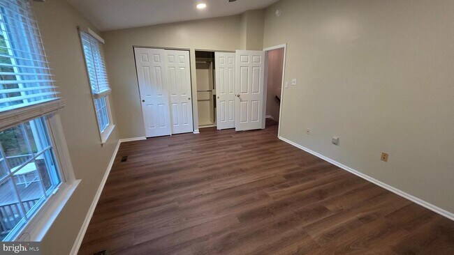 Building Photo - 13 Wellspring Cir