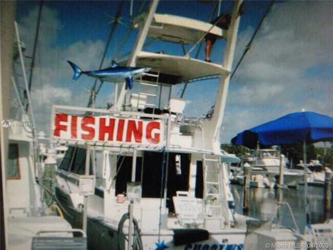 Building Photo - 2430 SE 17th St