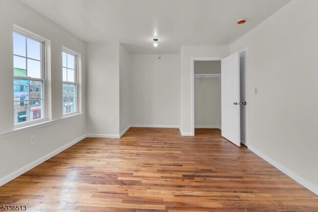 Building Photo - 58 1st St