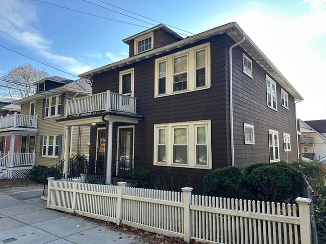 Building Photo - 77 Walk Hill St