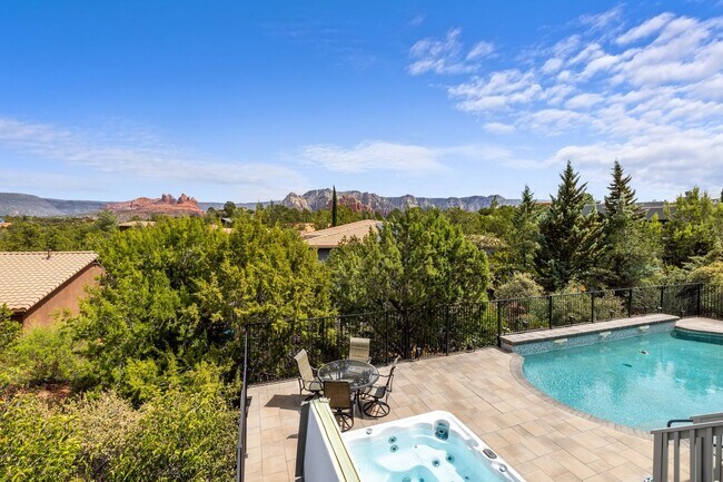 Building Photo - Furnished, 1-Year Long-Term Rental