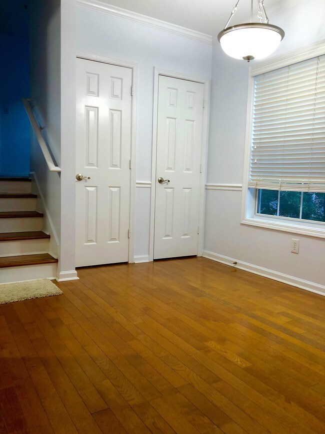 Dining Area - 4246 River Green Dr NW