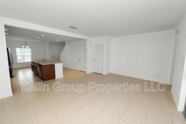 Building Photo - 271 Annabelle Way