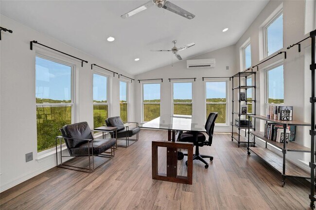 Building Photo - 520 Double Eagle Rnch Dr