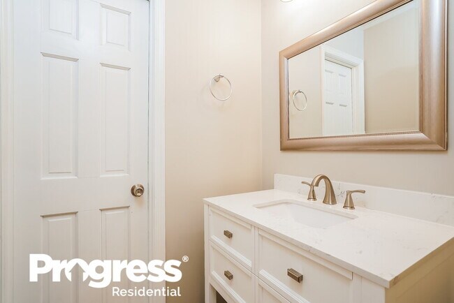 Building Photo - 828 Rawls Dr