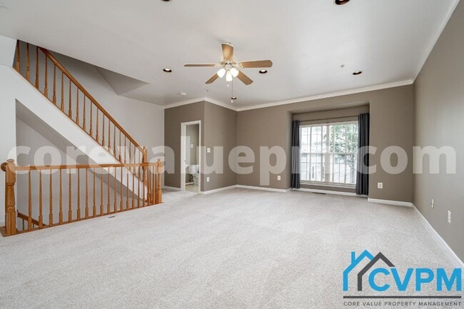 Building Photo - 2668 Streamview Dr