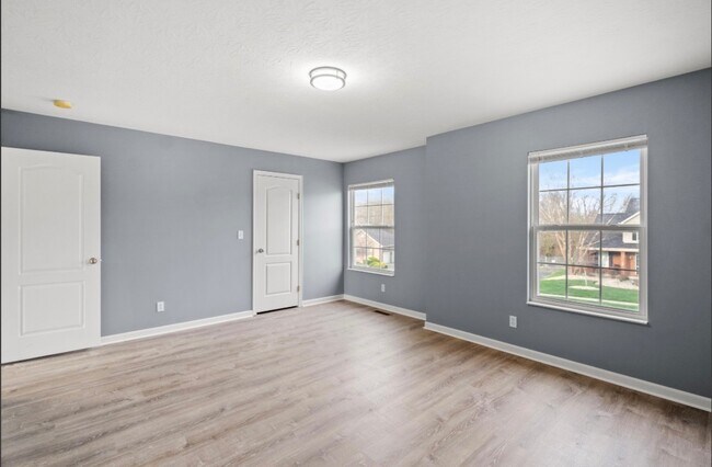 Building Photo - 11241 Sugarmill Dr