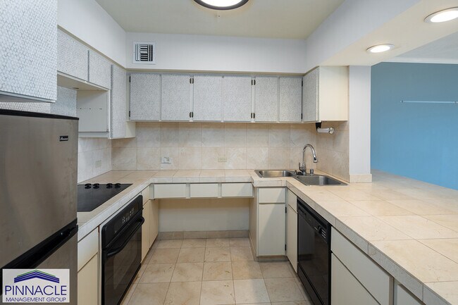 Building Photo - 1001 Wilder Ave