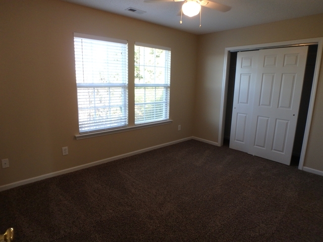 Building Photo - 8825 Cochran Ct